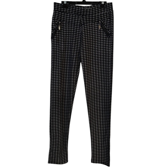 πΉππ’ππ’ + πππ₯π ππ‘ π¦πππ πππ£π£ππ₯ π£π’ππππ§π¦ π£π¨ππ π’π‘ ππππππ‘π π£ππ‘π§π¦ - Picture 1 of 6